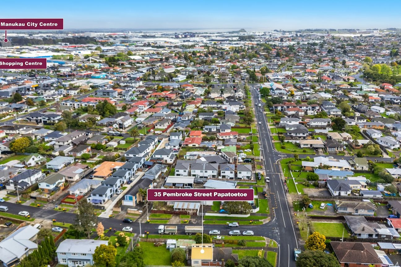 FIRST HOME, INVESTOR BUYERS & FUTURE DEVELOPERS - RARE FIND! FLAT CORNER SITE!! - Daugiau
