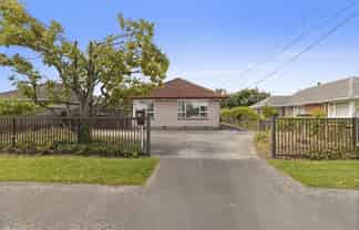 84 Joy Street, Shirley