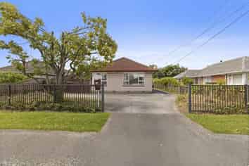 84 Joy Street, Shirley