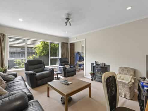 84 Joy Street, Shirley