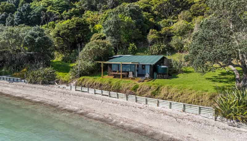 117/121/125 Hunterville Road, Waiheke Island