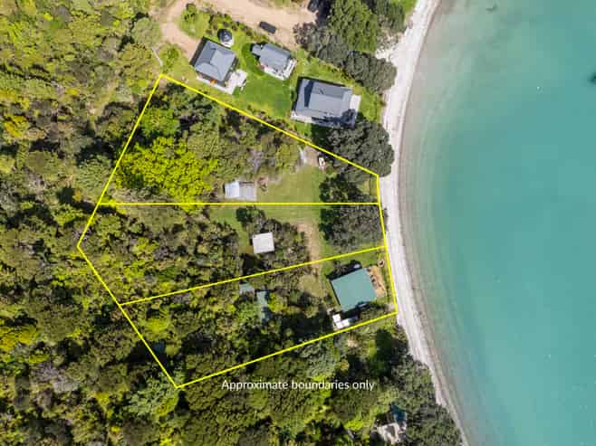 117/121/125 Hunterville Road, Waiheke Island