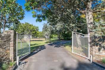 346 Ireland Road, Waitoki
