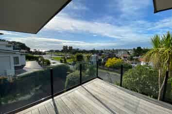 3/17 Commodore Parry Road, Castor Bay