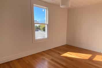 Excellent Exposure Location