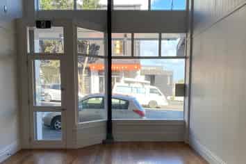 Excellent Exposure Location