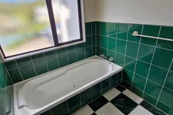 1/4A Walsall Street, Avondale