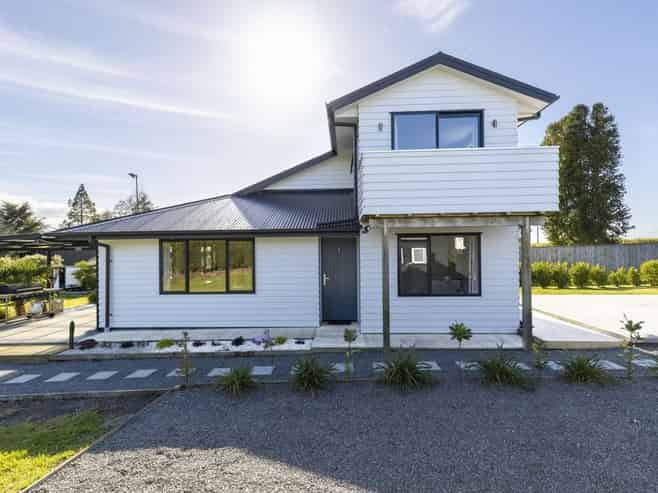 62 Maire Street, Inglewood