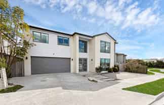 8 Cloghfin Place, Flat Bush