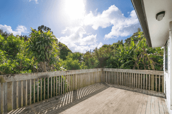 90 Chelburn Crescent, Mangere