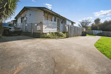 90 Chelburn Crescent, Mangere