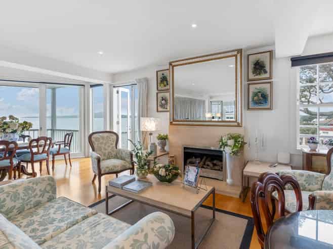 11 Kitchener Road, Takapuna