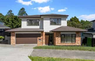 15 Lucca Crescent, Flat Bush