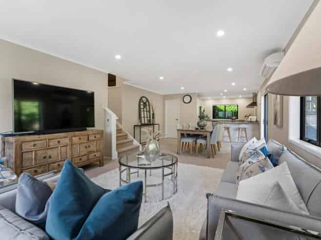 15 Lucca Crescent, Flat Bush