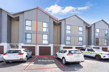 61/51 Ireland Road, Mount Wellington