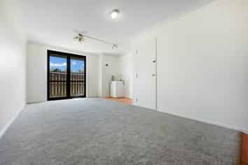 61/51 Ireland Road, Mount Wellington
