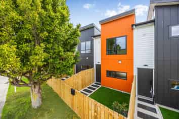 2/85 Jaemont Avenue, Te Atatu South