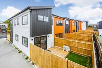 2/85 Jaemont Avenue, Te Atatu South