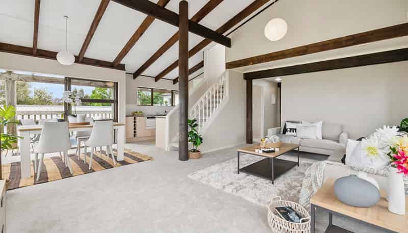 19 Shakespear Road, Army Bay