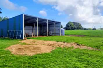 347 Grahams Beach Road, Awhitu