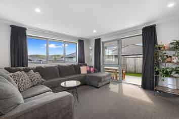 1 Antrim Glade, Welcome Bay