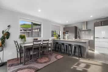 1 Antrim Glade, Welcome Bay
