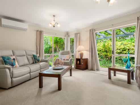 34 Princeton Parade, Albany