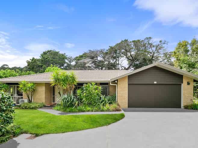 34 Princeton Parade, Albany