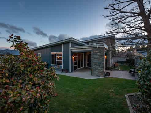 31 Rhoboro Road, Twizel