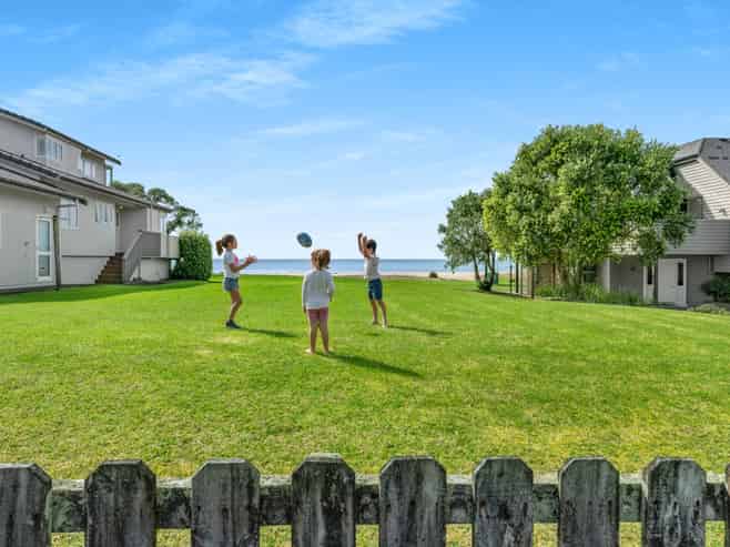 106 Bambury Place, Onemana