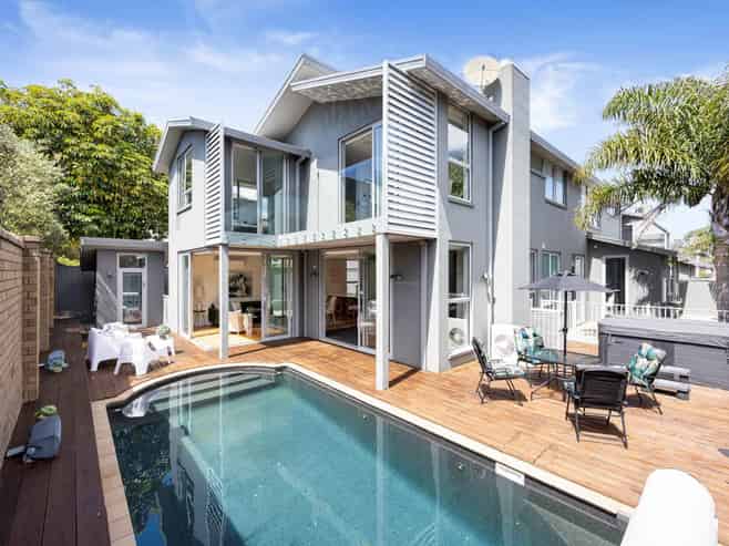 15  Queen Mary Avenue, Epsom