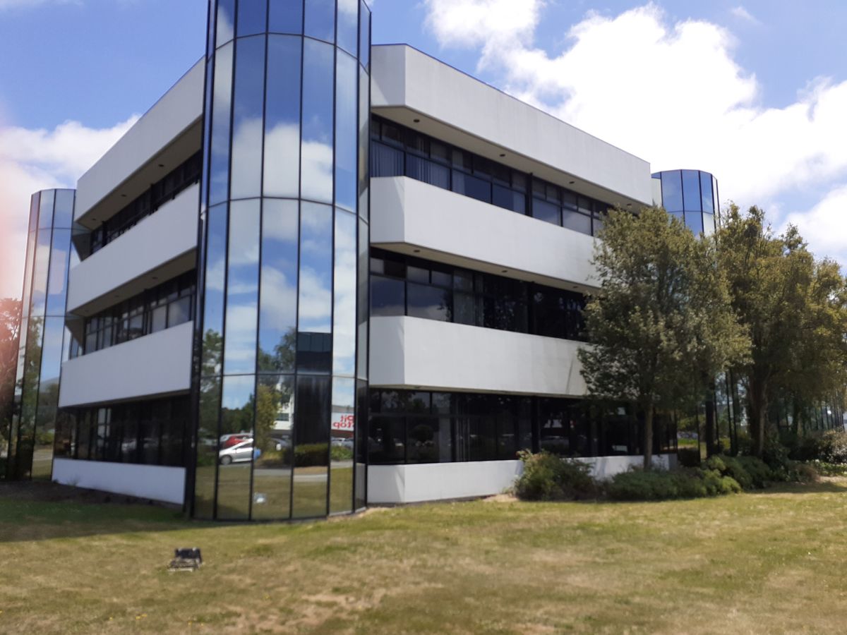 FOR LEASE: 300sqm 3rd Floor Self Contained Office - View 3