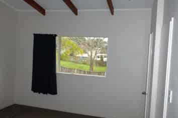 2/2/140a Browns Road, Manurewa