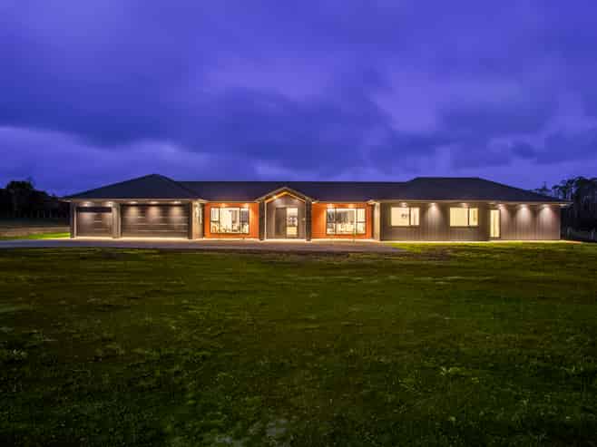 1 Piwari Lane, Taupaki