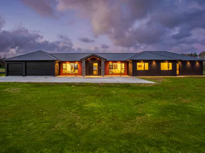1 Piwari Lane, Taupaki