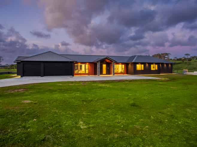 1 Piwari Lane, Taupaki