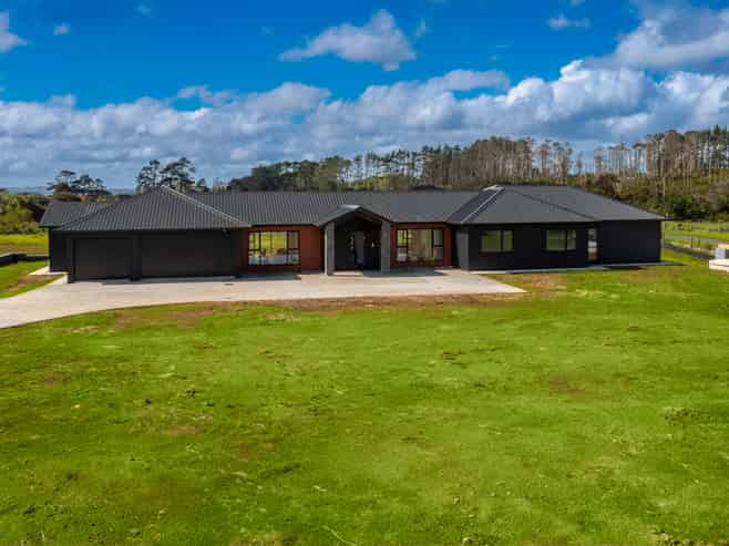 1 Piwari Lane, Taupaki