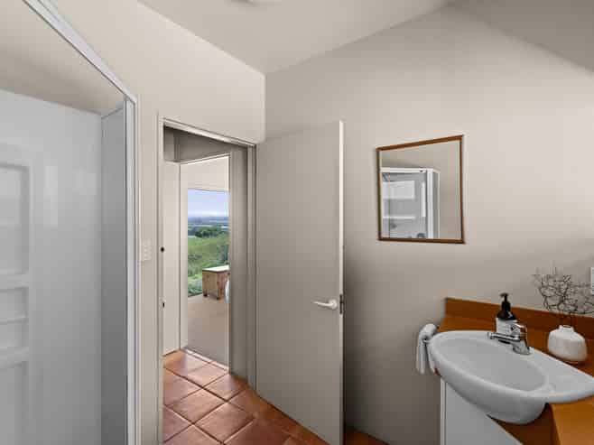 5 Whakapirau Road, Maraekakaho