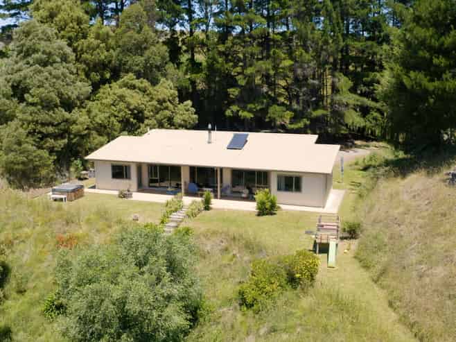 5 Whakapirau Road, Maraekakaho