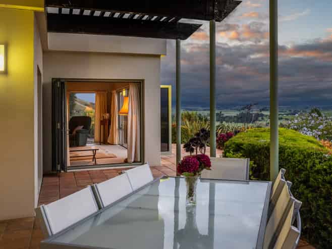 5 Whakapirau Road, Maraekakaho
