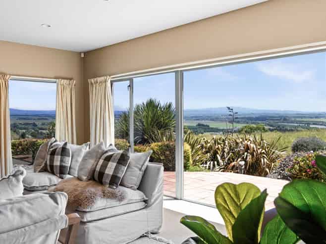 5 Whakapirau Road, Maraekakaho