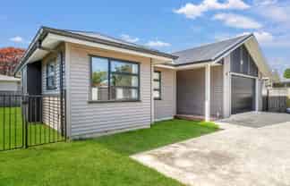 12a Fairfield Road, Levin