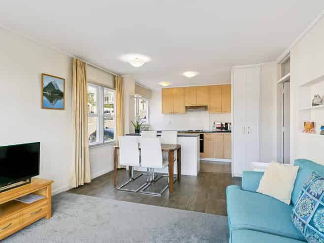 3/2 Newman Terrace, Thorndon