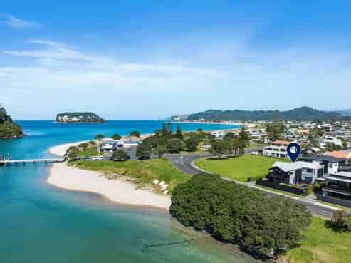 101 Beach Road, Whangamata