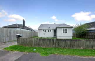 21 Miller Street, Glenholme