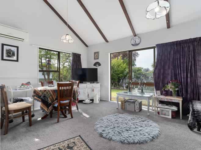 22b Raglan Street, Lansdowne
