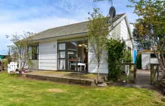 22b Raglan Street, Lansdowne