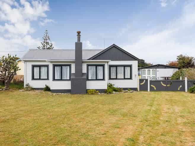 31 Koputara Road, Himatangi Beach