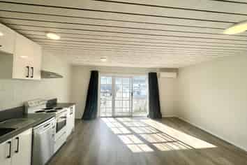 6/553 Hillside Road, Caversham