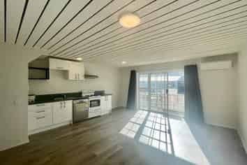 6/553 Hillside Road, Caversham